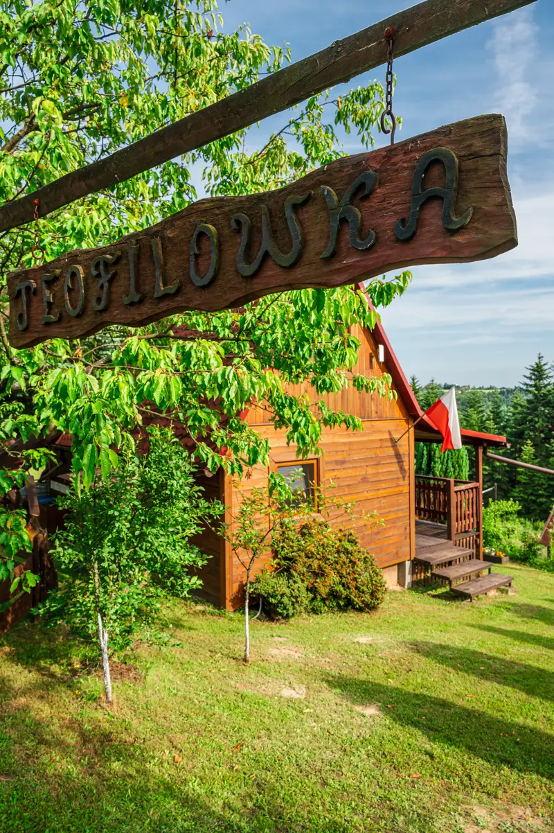 Domek — widok z ogrodu